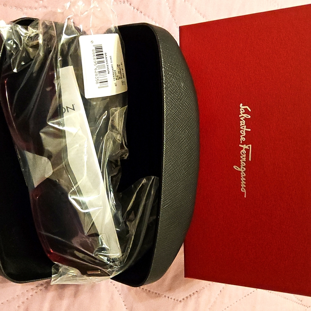 FERRAGAMO Rivets 53mm Modified Rectangular Sungla… - image 4